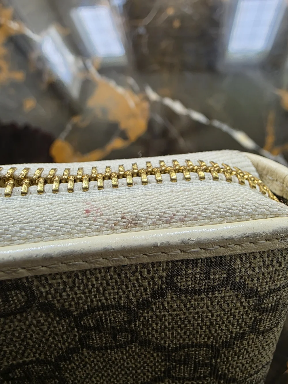 Gucci Horsebit Nuetral Tone Long Wallet 7.5x4 ZIPPER BROKEN - Picture 11 of 12